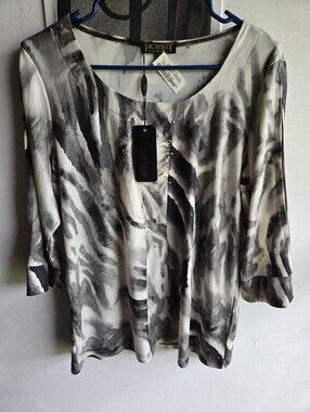 Picadilly Fashion Black & White Abstract Scoop Neck Tunic NWT